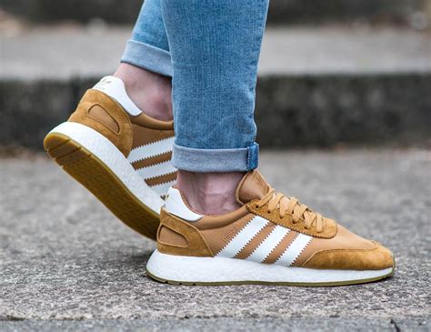 Adidas iniki shoes